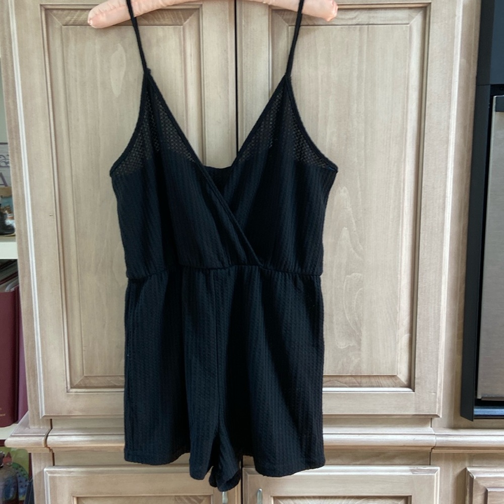 Romwe romper black sz M nwt